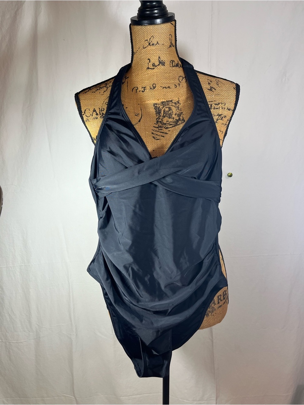 Cupshe Black Ruched Halter One-Piece Swimsuit women’s size small new w/tags